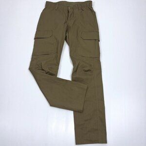 UNDER ARMOUR women's size 8 tan cargo pants new!